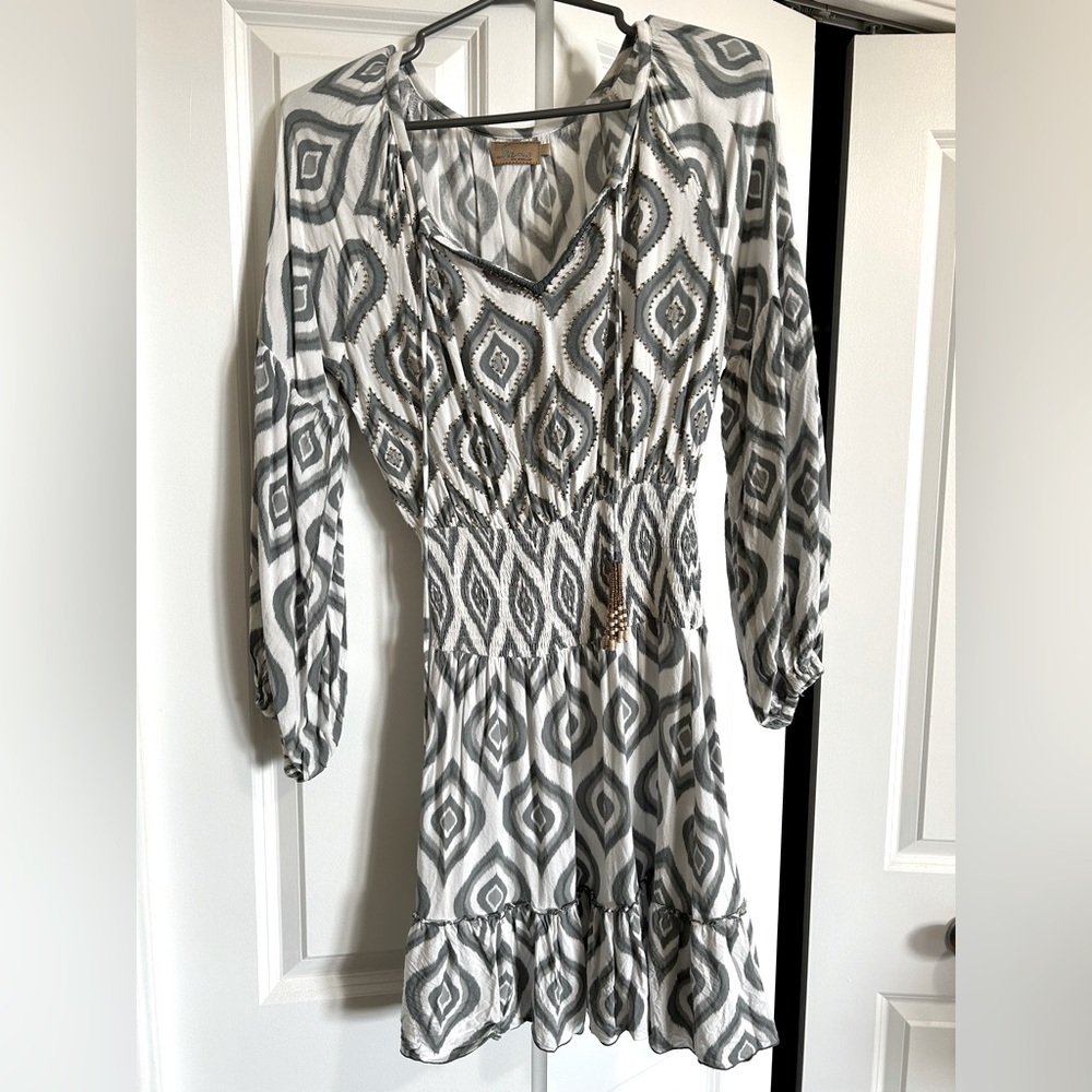 Skemo size S short dress